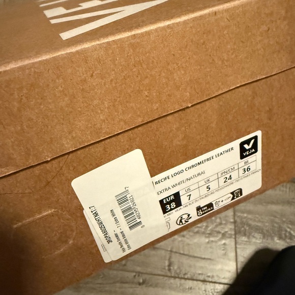 Veja Recife white/natural sneaker - 7W (EU38) - Picture 7 of 7